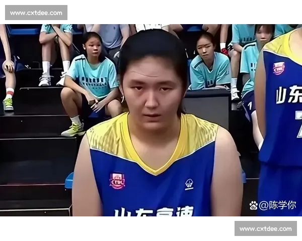 杨毅力荐张子宇留国内:WNBA 高强度或重蹈姚明覆辙 杨毅力荐张子宇留国内:WNBA 高强度或重蹈姚明覆辙