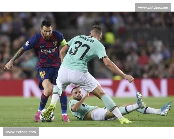 野球场的 “神进球”：没有最怪，只有更绝